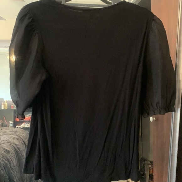 DR2 woman’s black top size small - Picture 5 of 5